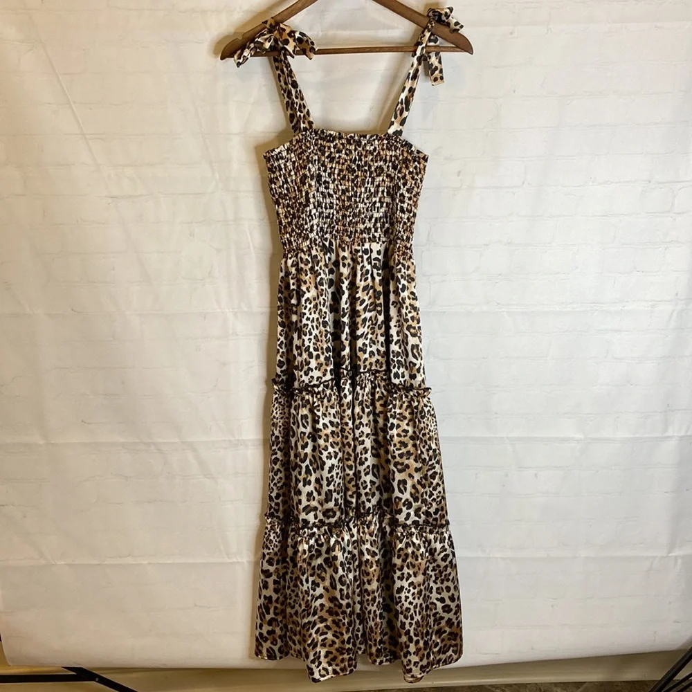 Pink Lily Leopard Print Smocked Bow Tie Dress - Picture 8 of 8